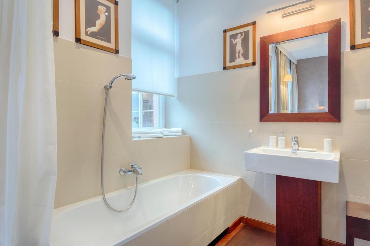 Tyzenhauz Apartments Krowoderska Street Kraków Zewnętrze zdjęcie