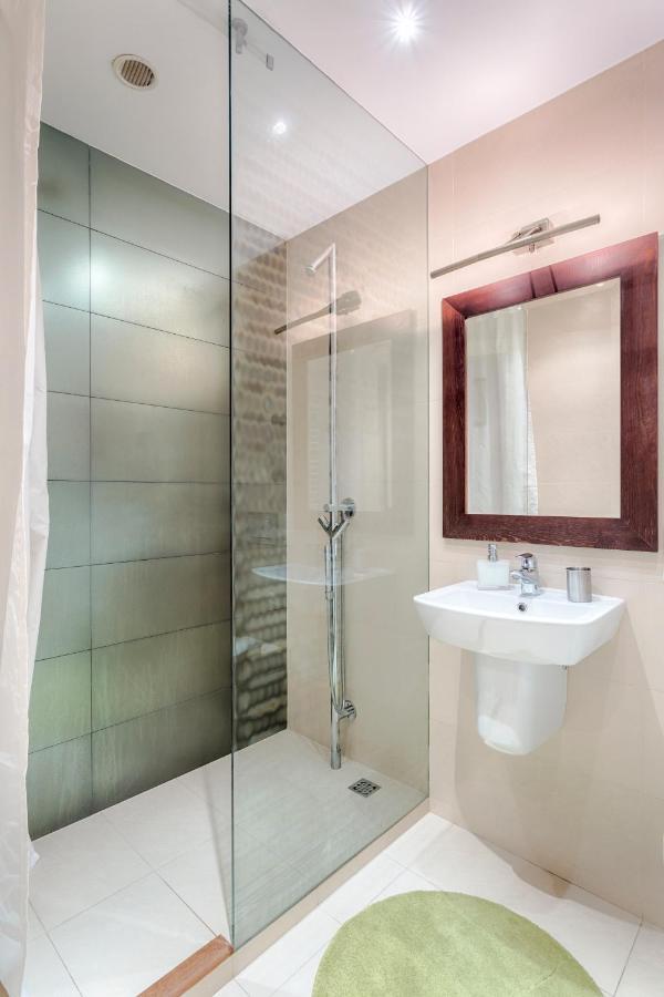 Tyzenhauz Apartments Krowoderska Street Kraków Zewnętrze zdjęcie